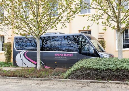 Airport transfers with Arena Travel